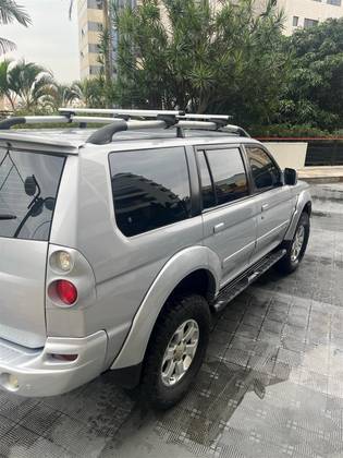 MITSUBISHI PAJERO SPORT 3.5 HPE 4X4 V6 24V FLEX 4P AUTOMÁTICO MITSUBISHI PAJERO SPORT 3.5 HPE 4X4 V6 24V FLEX 4P AUTOMÁTICO